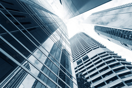 枪火与柔情：雌雄双辣HD中那些令人难忘的瞬间