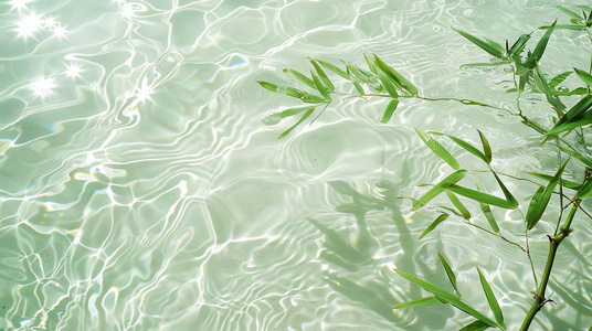 言外之意:肢体语言、语调与沉默中的评价机制